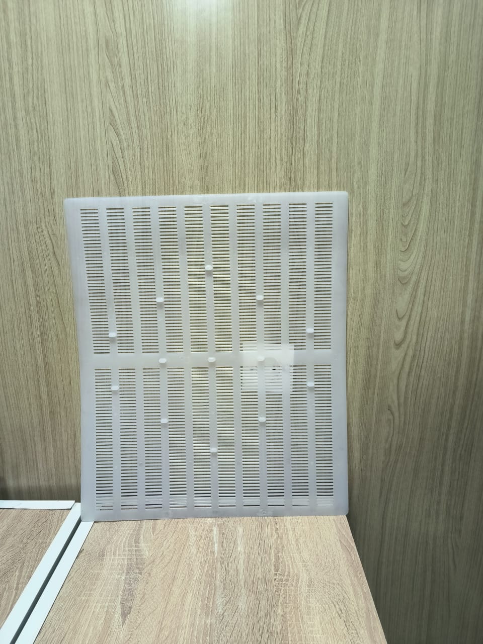 Grille à Propolis – Collecteur Naturel pour Ruche
