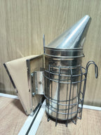 Premium Beekeeping Smoker – Safe & Efficient Bee Control